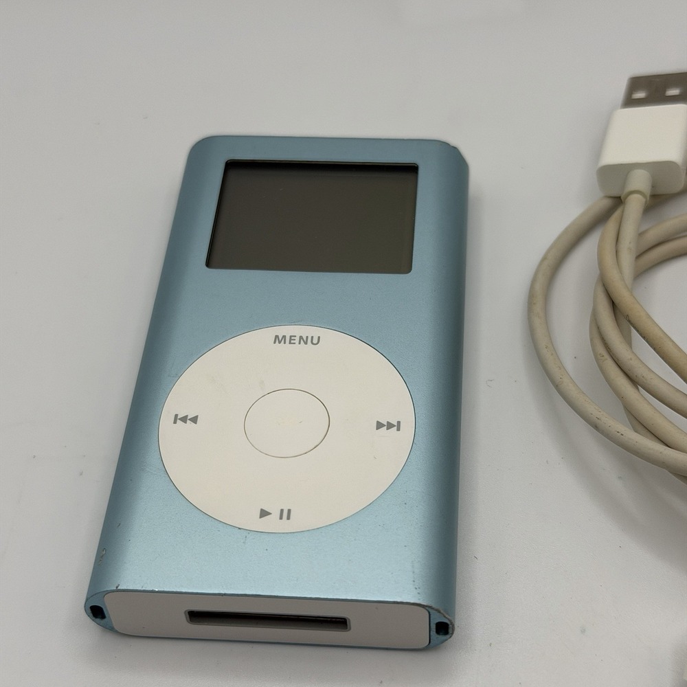 Apple iPod A1051 Light Blue 4GB Model P9436LL Works Music - Picture 3 of 14